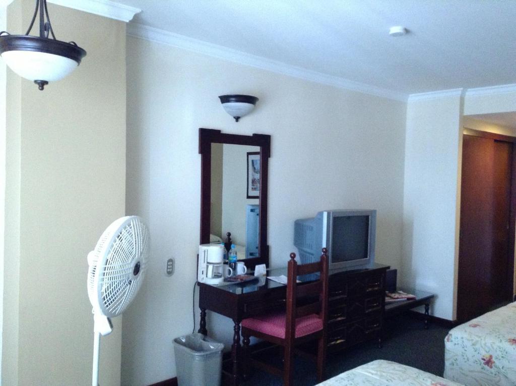 Hotel Real De Uruapan Uruapan  Pokoj fotografie